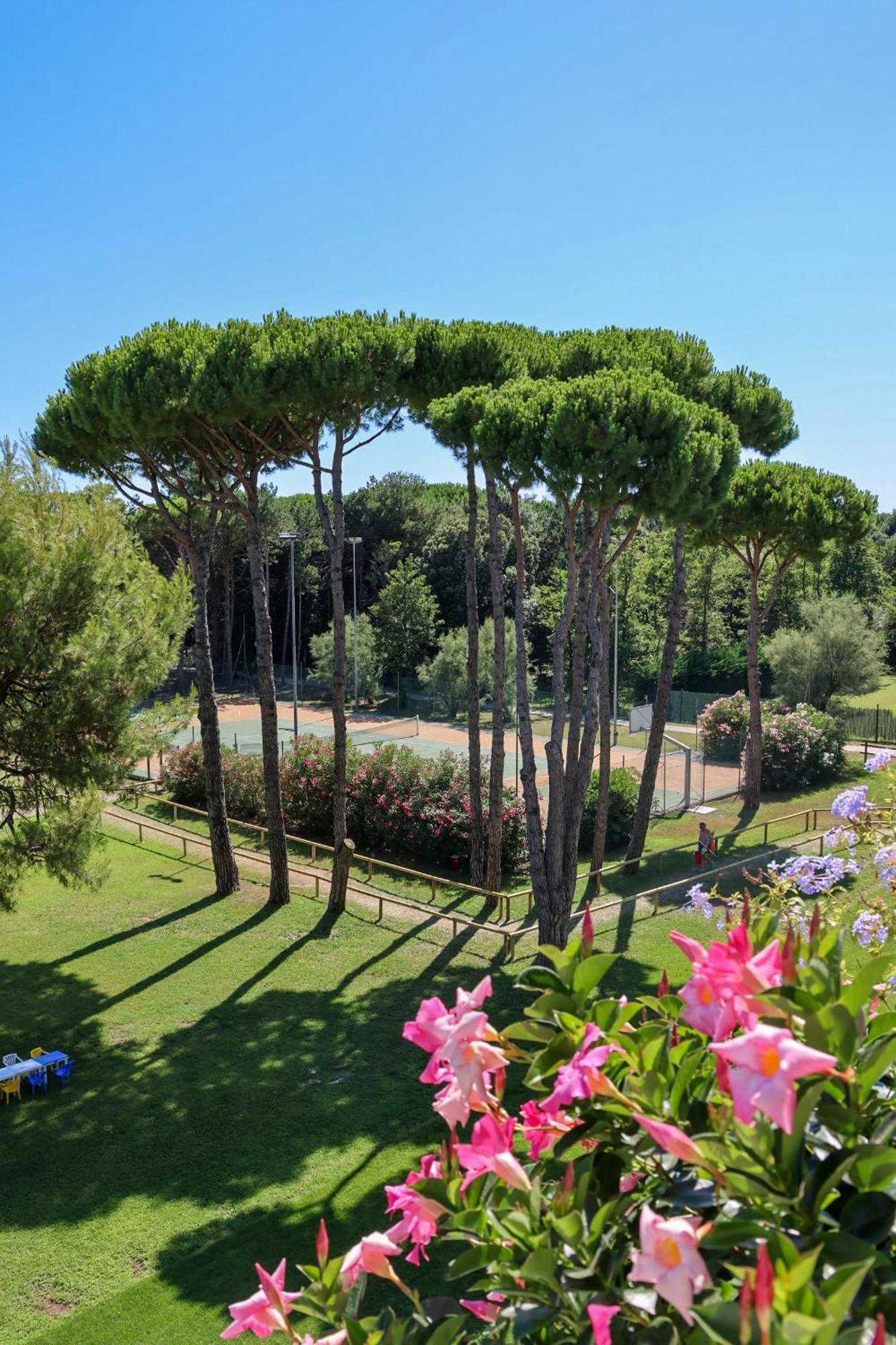 Il Tridente Hotel Bibione Kültér fotó