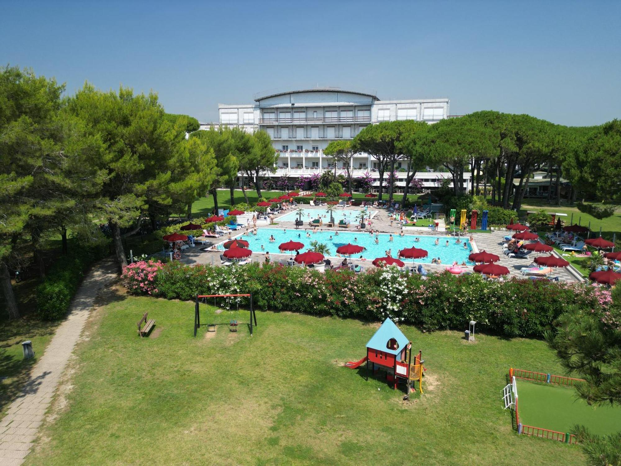 Il Tridente Hotel Bibione Kültér fotó
